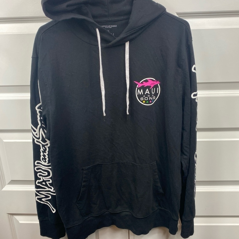 Maui and Sons American Eagle Colab Hoodie Men L Black Kangaroo Shark Logo